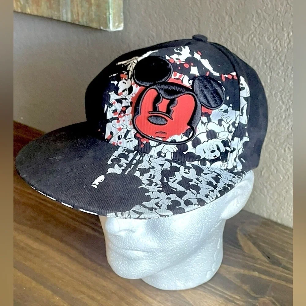 Disney Parks Mickey Mouse Baseball Trucker Cap Hat Black‎ Red White Youth Size